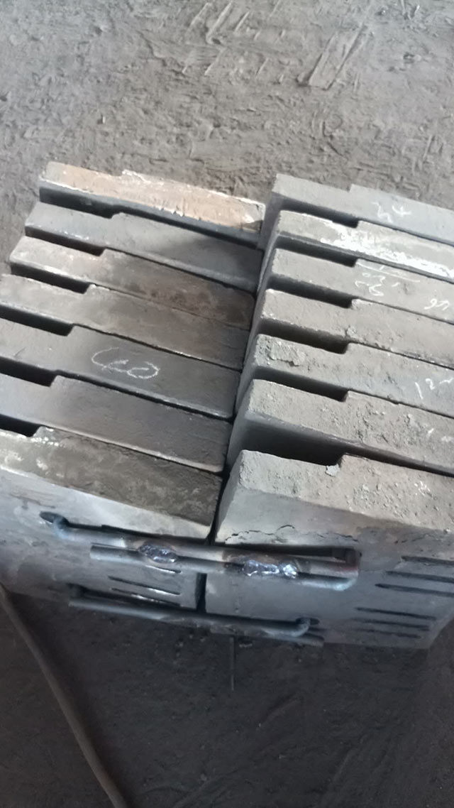 ���i��r��